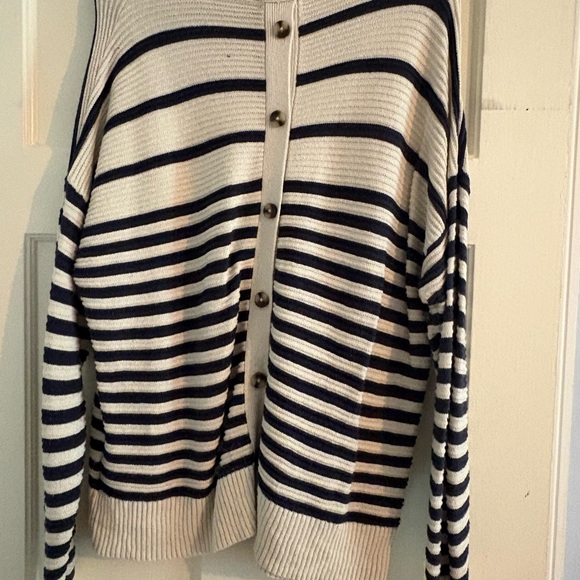 Madewell Cozy Blue and Cream Crew Neck Sweater - Picture 4 of 4